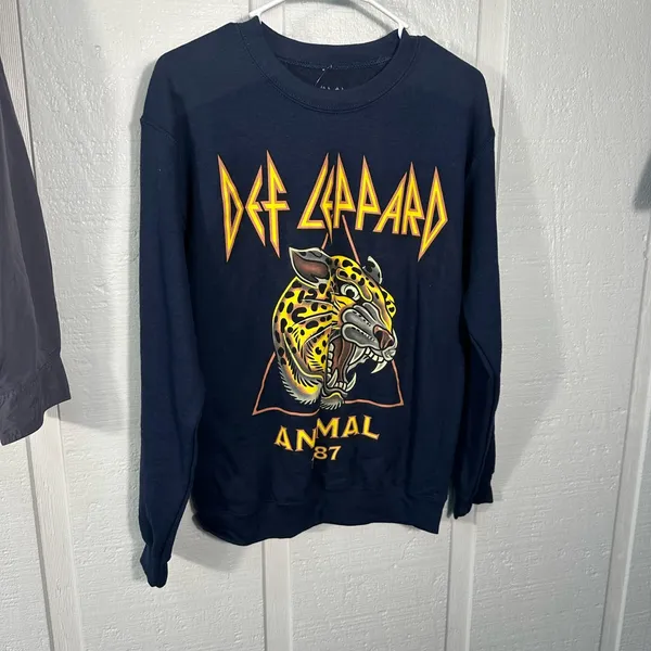 Def Leppard Animal 1987 Navy Sweatshirt Size Small NWOT - Image 3