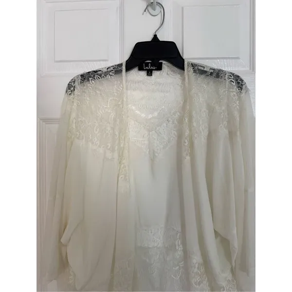Lulus Lace top - Image 3