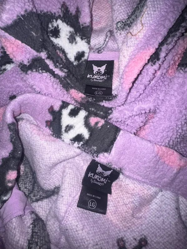 Kuromi Sanrio Hot Topic exclusive 2023 Sherpa 2Pc purple set LRG - Image 3
