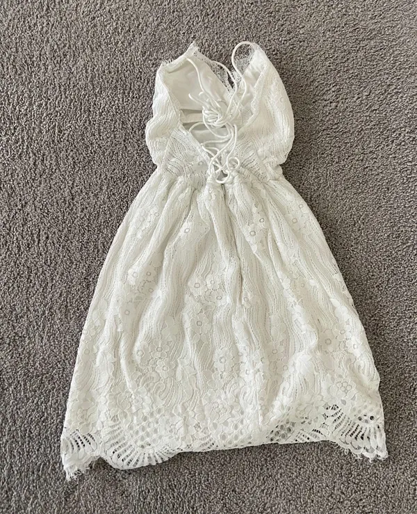 Lady black tie white grad dress - Image 6