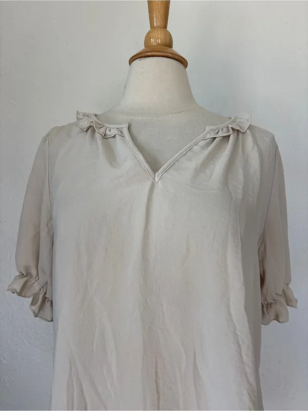Light Beige Ruffle - Image 2