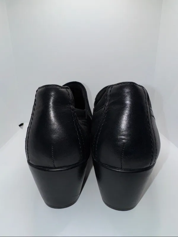 Clarks Emily Step Loafer Bootie Shoes Black Leather Women’s 9 - Image 6
