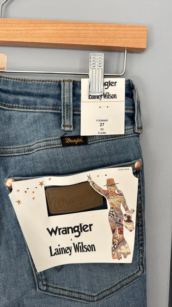 Wrangler Flare Jeans - Image 2