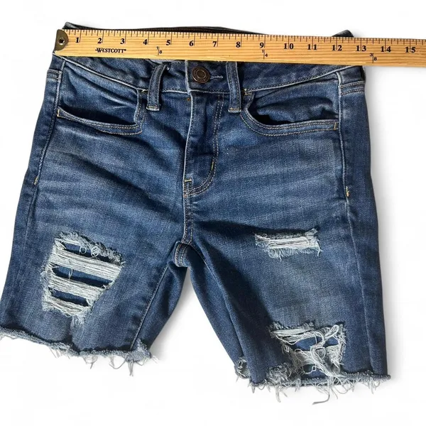 American Eagle Mid‎ Rise Distressed denim shorts with ripped details size 4 - Image 4