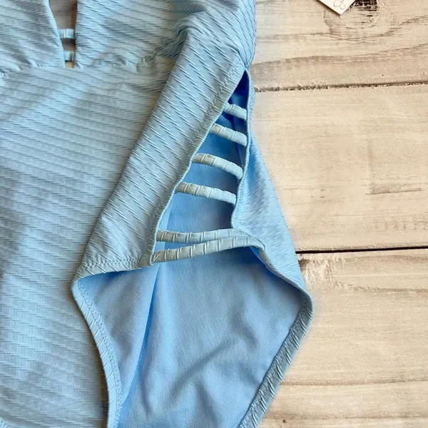 Jessica Simpson Textured Solids Plunge One Piece in Sky Size XL NWT - Image 6
