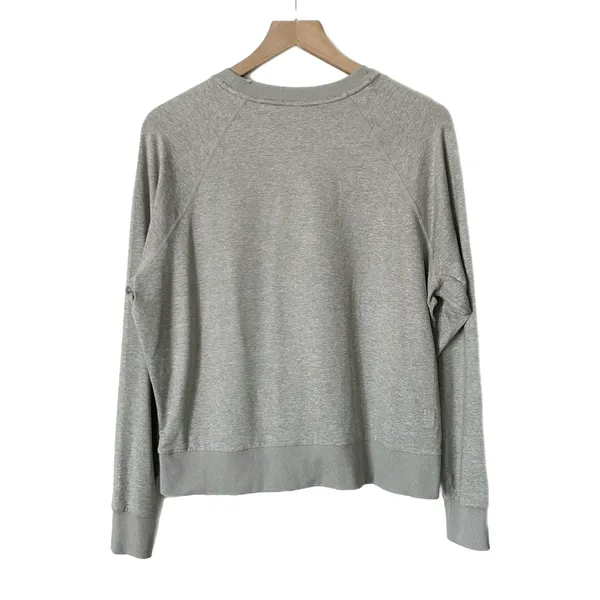 Vuori Woman's Halo DreamKnit Pullover Crewneck Sweatshirt Heather Grey Medium - Image 2