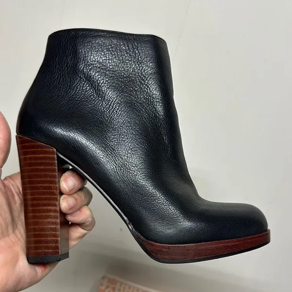 Gianni Bini Black and Brown Leather Ankle Booties - Image 2