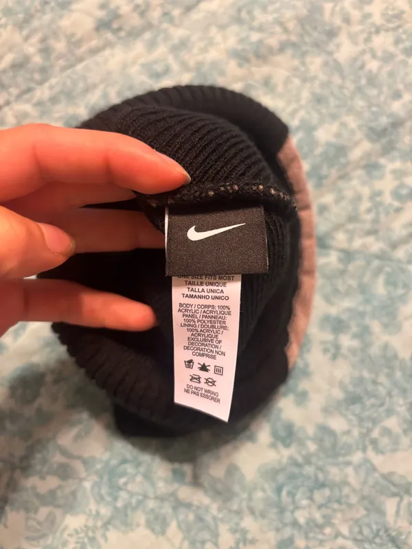 Nike Sportswear Utility Patch Beanie  - Image 3