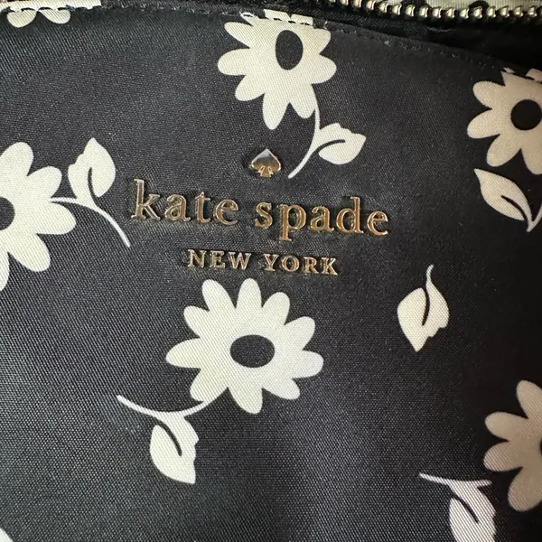 Kate Spade Chelsea Daisy Floral Print Medium Backpack - Image 5