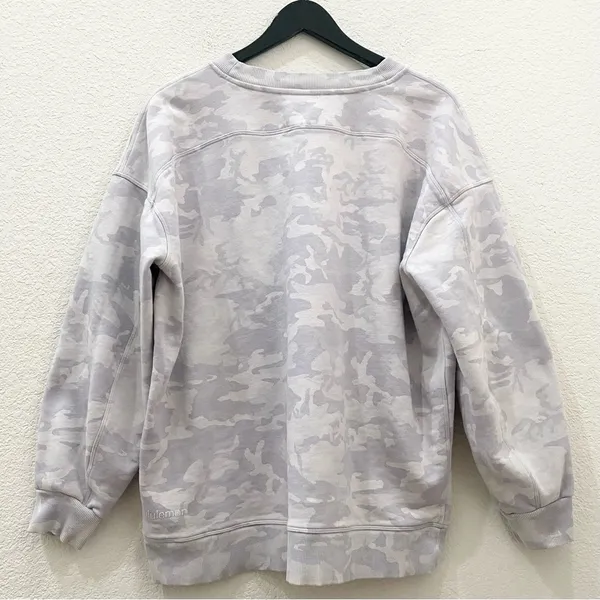 Lululemon Perfectly Oversized Crew in Igcognito Camo Alpine White Multi - Image 3
