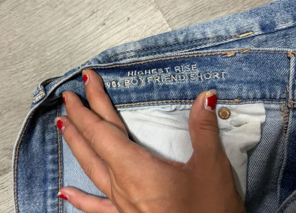American Eagle Highest Rise 90s Boyfriend Shorts - Image 4