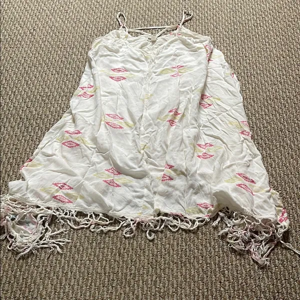 Billabong Asymmetrical Dress in Cream and Pink - Image 3