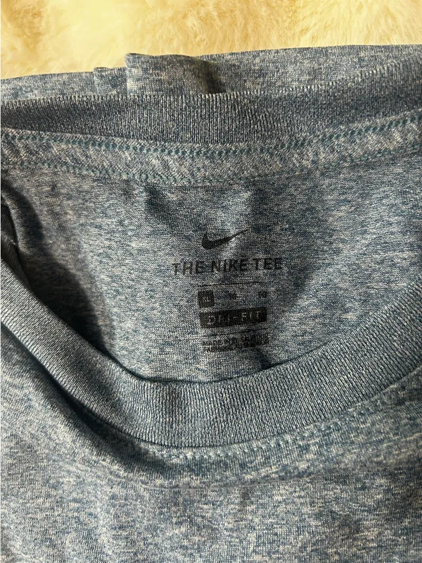 Blue Nike Women’s T-Shirt Dri-Fit X-Large - Image 2