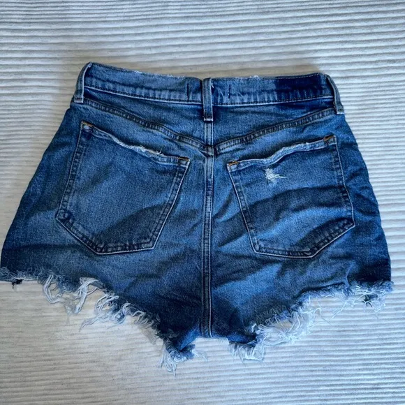 Abercrombie Cuttoff Shorts High Rise - Image 2