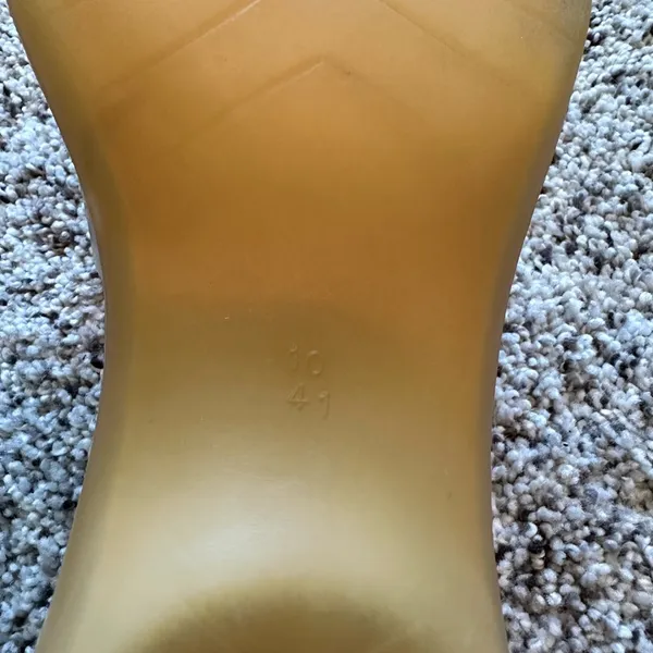 Bass Clog shoes Size 10 - Image 4