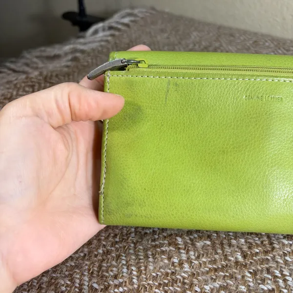 Fossil Green Leather Wallet - Image 5