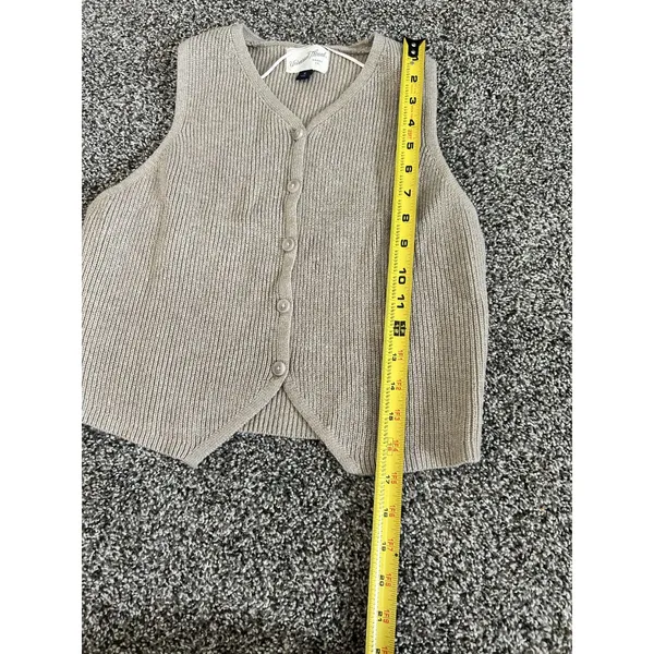 Universal Thread Beige Button-Front Knit V-neck Sleeveless Sweater Vest M - Image 4