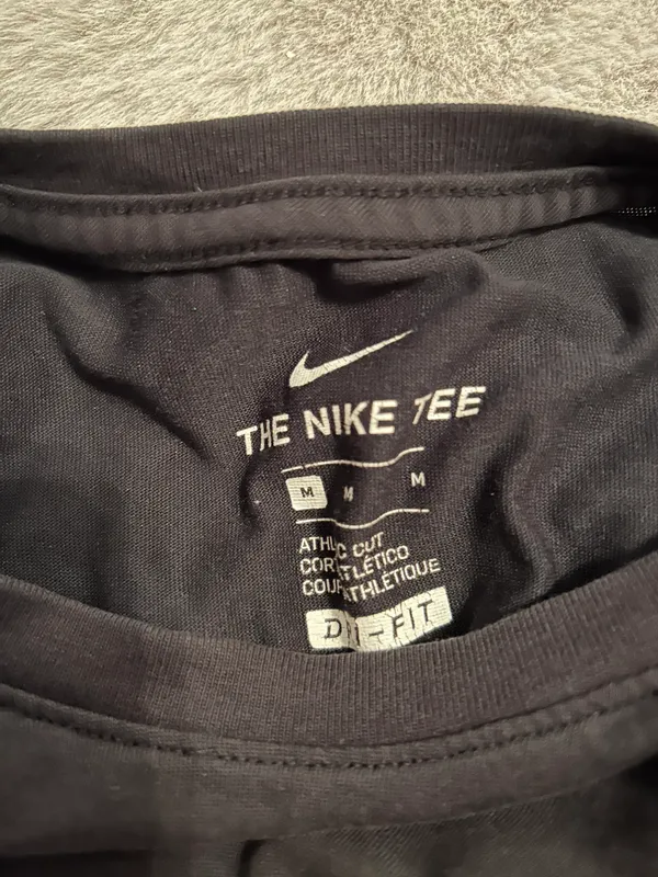 Nike T-Shirt - Image 2