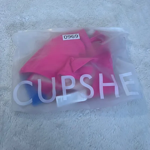 Cupshe Womens Neon Pink Triangle Bikini Set Crisscross Back Size Medium NWT‎ - Image 10