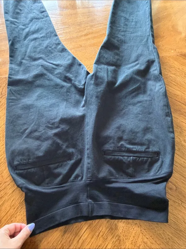 Old Navy Pixie Maternity Pants - Image 5