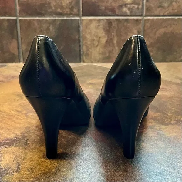 Alex Marie Black High Heel Pump Elastic Strap Size 8.5 M - Image 5