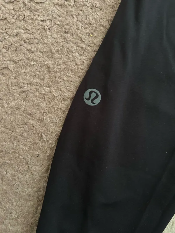 Lululemon Fast & Free Crop size 6 - Image 5
