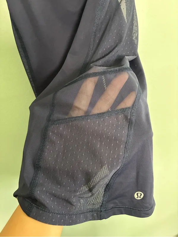 Lululemon Navy Sculpt Tank Top Size S? Mesh Back Workout Yoga - Image 2
