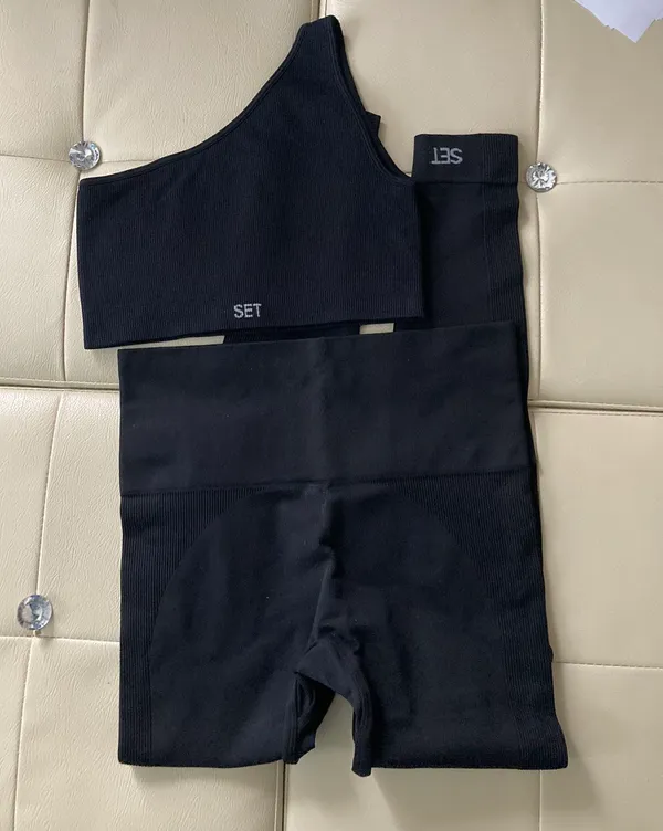Set Active Onyx Leggings & Matching One Shoulder Bra - Image 4