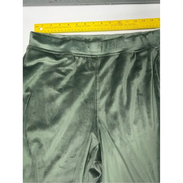 Yogalicious Lux Double Butter Hannah Velvet Velour Joggers in Sage Green Medium - Image 6