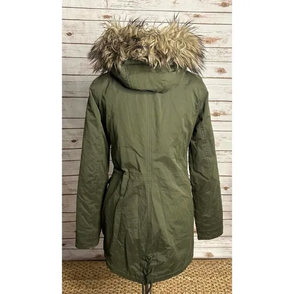 Hollister olive green sherpa-lined faux-fur trimmed hooded parka Size XS - Image 3