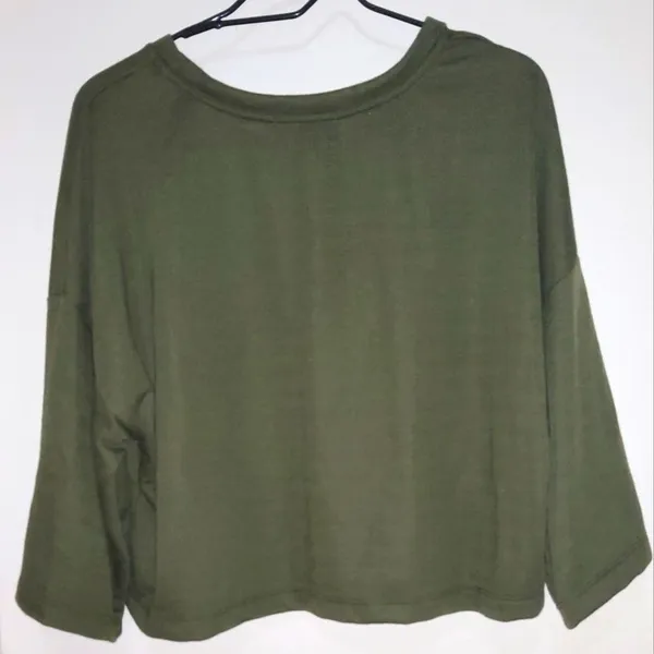 Lulu's Cropped Top. Large         LTOP121 - Image 3