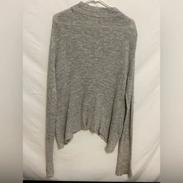 Free People Women's Gray Mock‎ Neck Cross Front Sweater Size Medium - Image 6