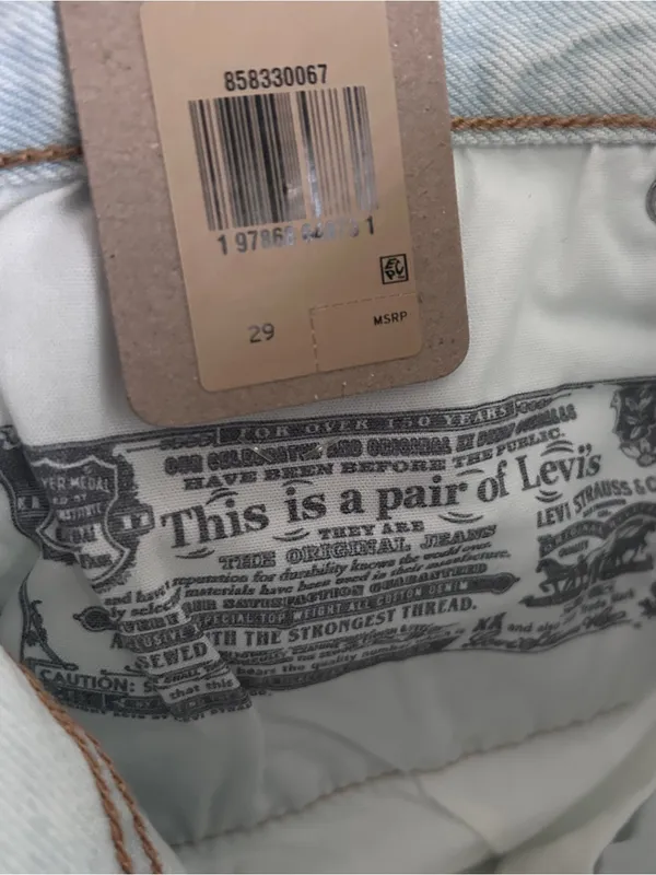 NWT Levi’s 501 Shorts Denim High Rise Button Fly Distressed S11 - Image 7