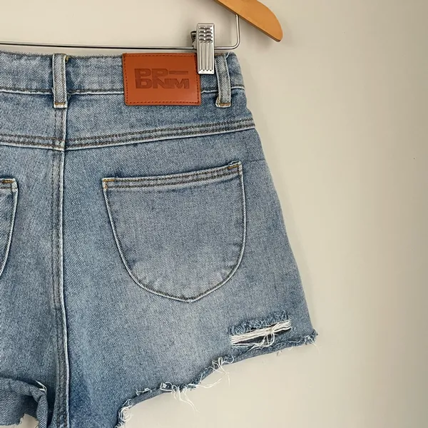Princess Polly Feels Like Summer Denim Shorts Size 4 - Image 8