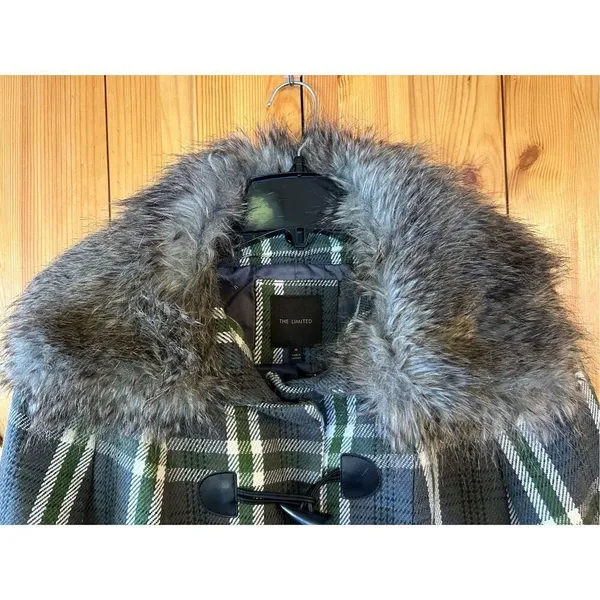 The Limited Faux Fur Collar Plaid Coat Size Medium (0550) - Image 4