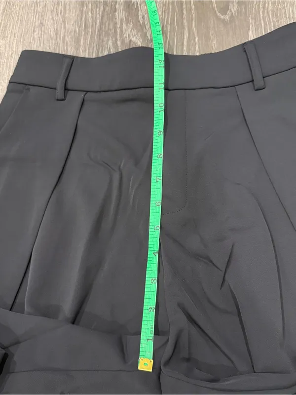 NWT Halara Black Flow Pleated High Rise Shorts - Image 7