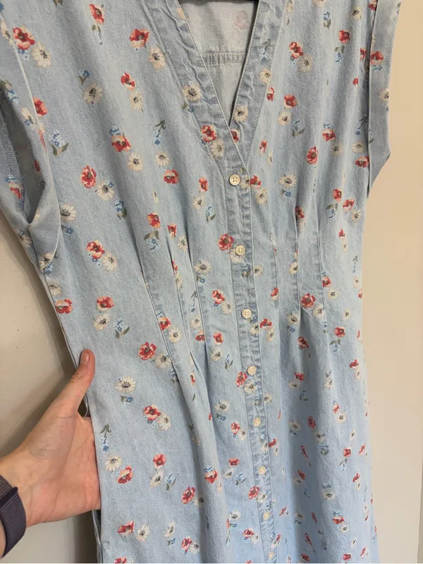 GAP Women’s 100% Cotton Pleated Denim Maxi Dress in Multi Floral Print - Size M - Image 7