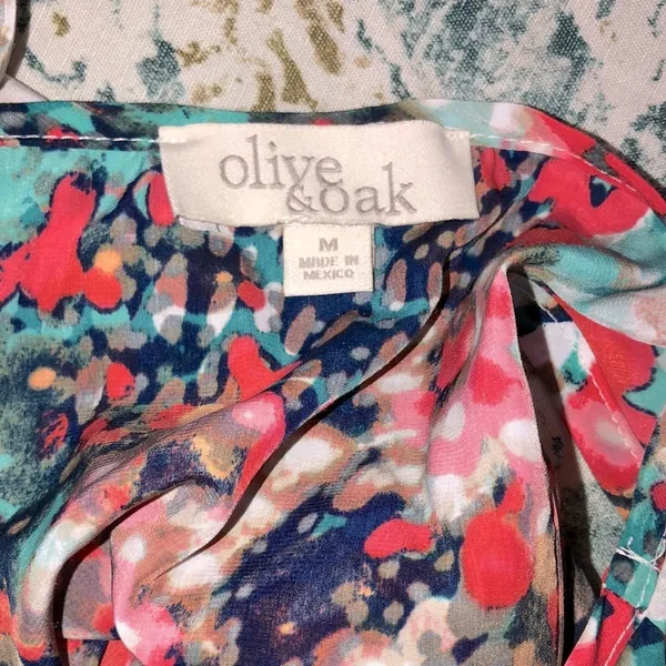 Olive and Oak floral sleeveless top size medium - Image 5