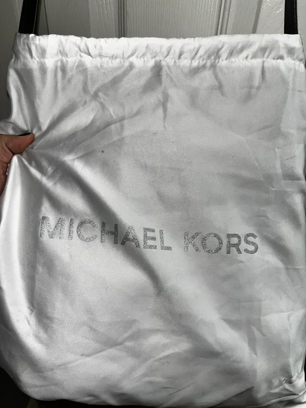 Michael Kors Small Purse - Image 5