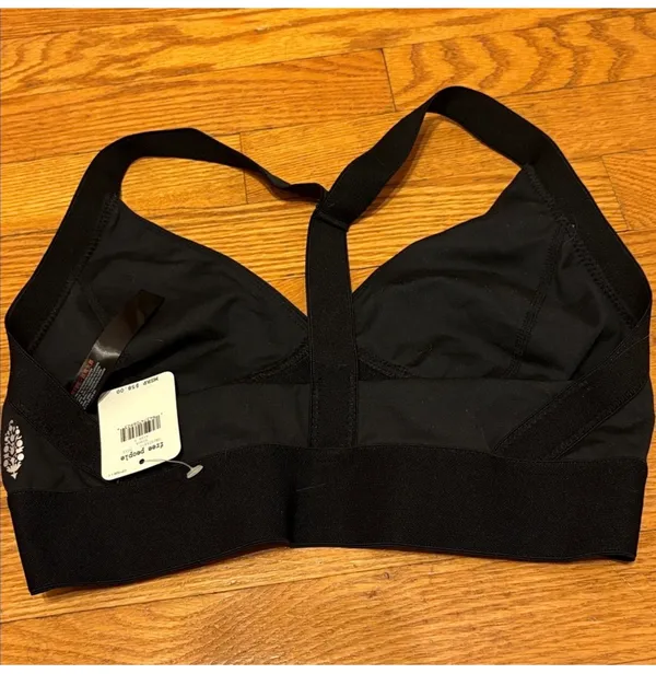 Free People Movement Black Sports Bra Size Small NWT - Image 6