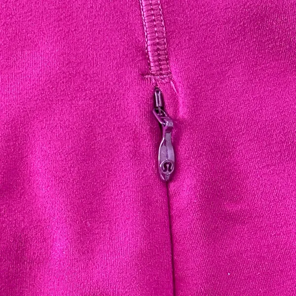 Lululemon Runderful Long Sleeve Top Size 4 Deep Fuchsia Reflective Stretch Runni - Image 3