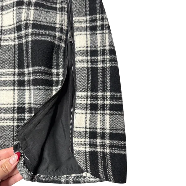 Hollister Black White Plaid Wool Blend Mini Skirt Size 7 Preppy Zip Front - Image 5