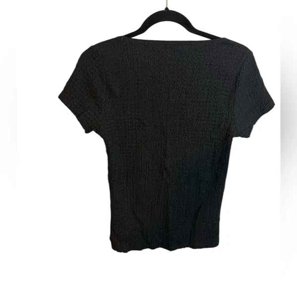 Old Navy Black Short Sleeve Square Neck Crepe Tee - Image 3
