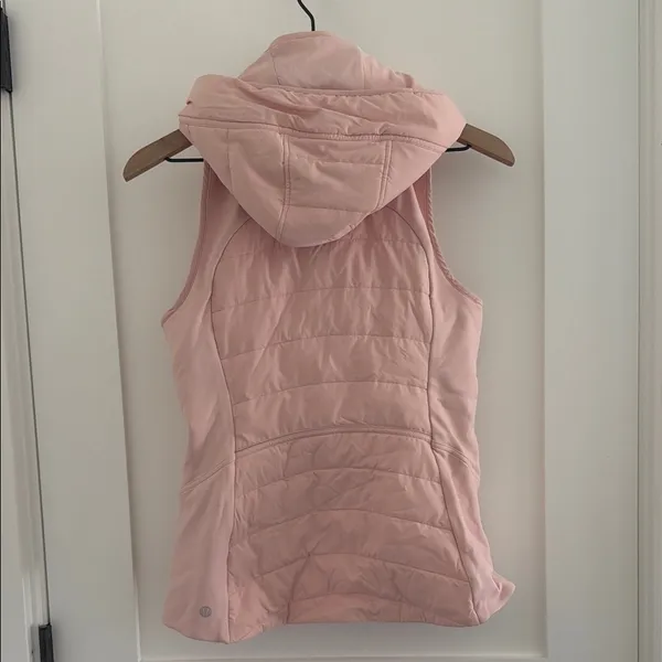 lululemon athletica Pale Pink Quilted Hooded Vest - Image 3