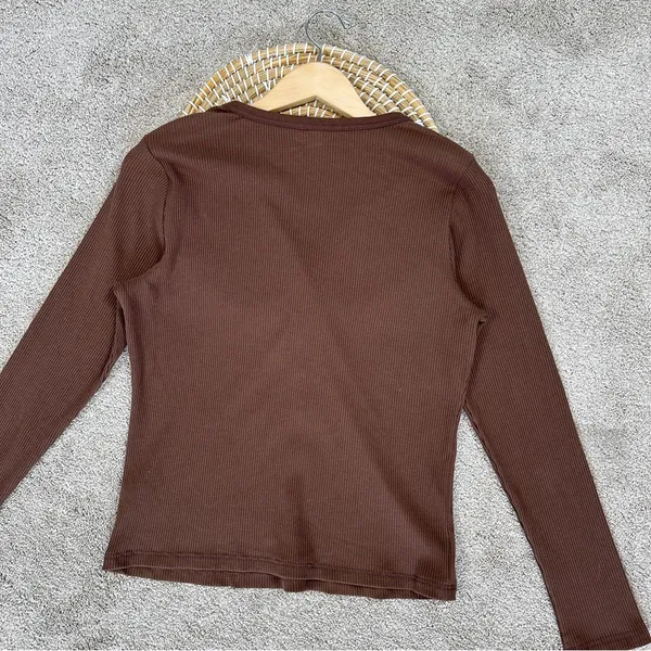 Old Navy Women’s Fitted Long-Sleeve Rib-Knit Henley Top Shirt in Espresso Bark L - Image 11
