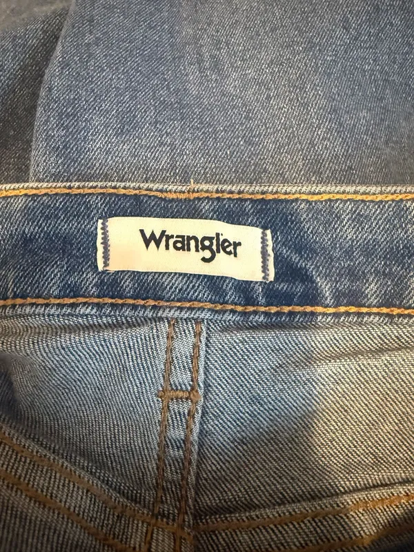Wrangler Wanderer High-Rise Flare - Image 4