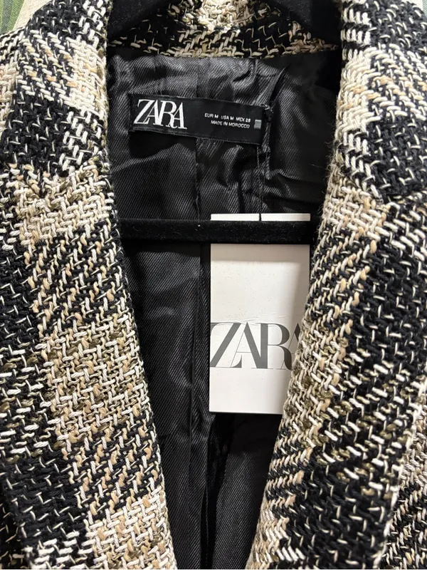 Zara Black and Beige Plaid Tweed Blazer - Image 2