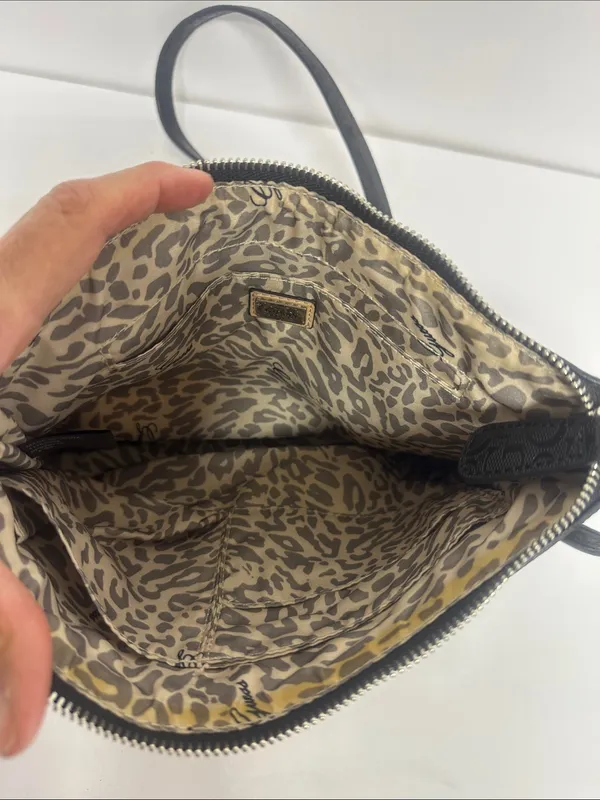 GUESS Black Logo-Pattern Crossbody with Gold Accent - Image 6