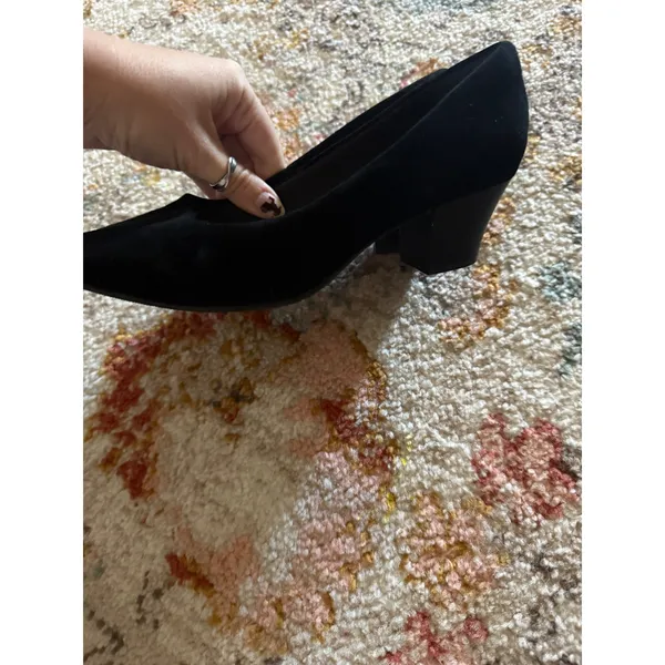 Clarks Collection Black Suede Pointed Toe Block Heel Pumps Witchy 6M - Image 5