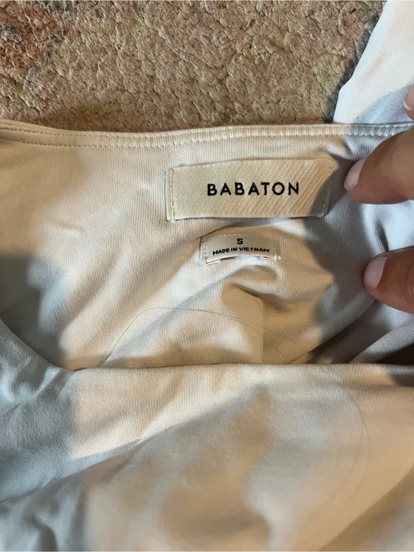 Babaton White Long-Sleeve Bodysuit Tee - Image 9